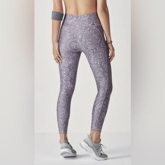 FABLETICS Define PowerHold Purple High Waisted 7/8 Leggings Size XXL - Picture 2 of 7